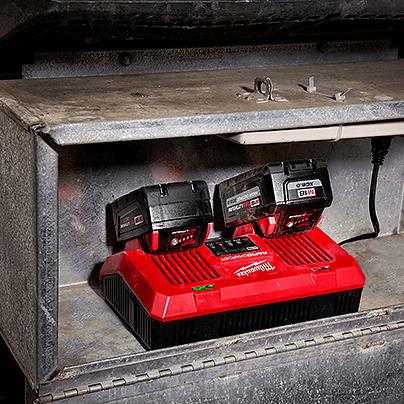 Milwaukee m18 2024 dual charger