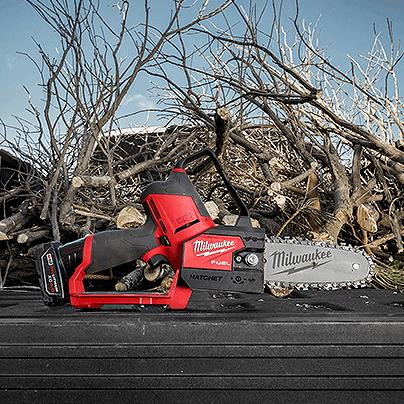 12 volt milwaukee deals chainsaw