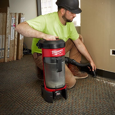 Milwaukee backpack vacuum discount cleaner