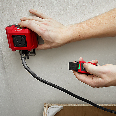 Wireless Dust Control Adapter & Remote Kit | Milwaukee Tool