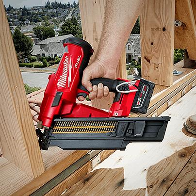 Milwaukee nail deals gun set