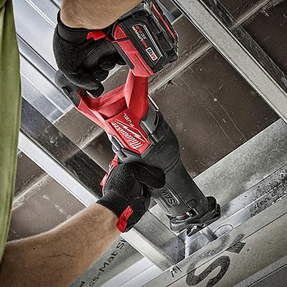 Milwaukee m18 deals cordless reciprocating saw