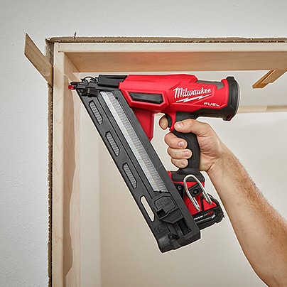 15 gauge milwaukee outlet nailer